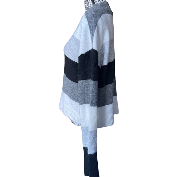 Express - sweater in white, black, and gray. Wide horizontal striped pattern. - Picture 3 of 8
